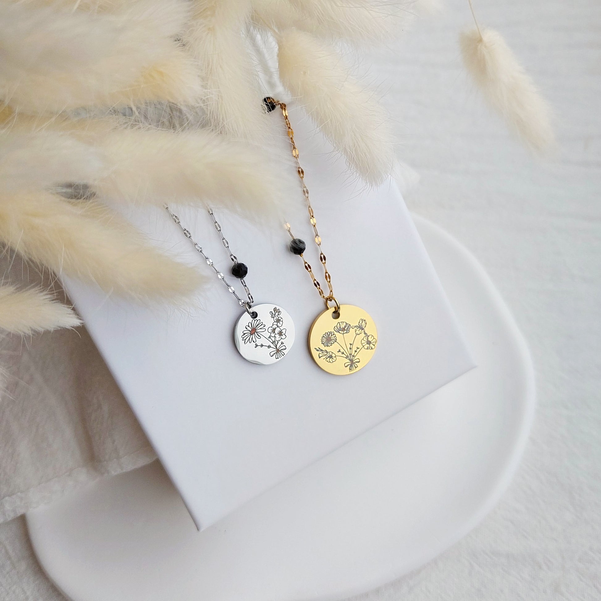 kaklarota ar ģimenes mēneša ziediem, moderns ziedu horoskops