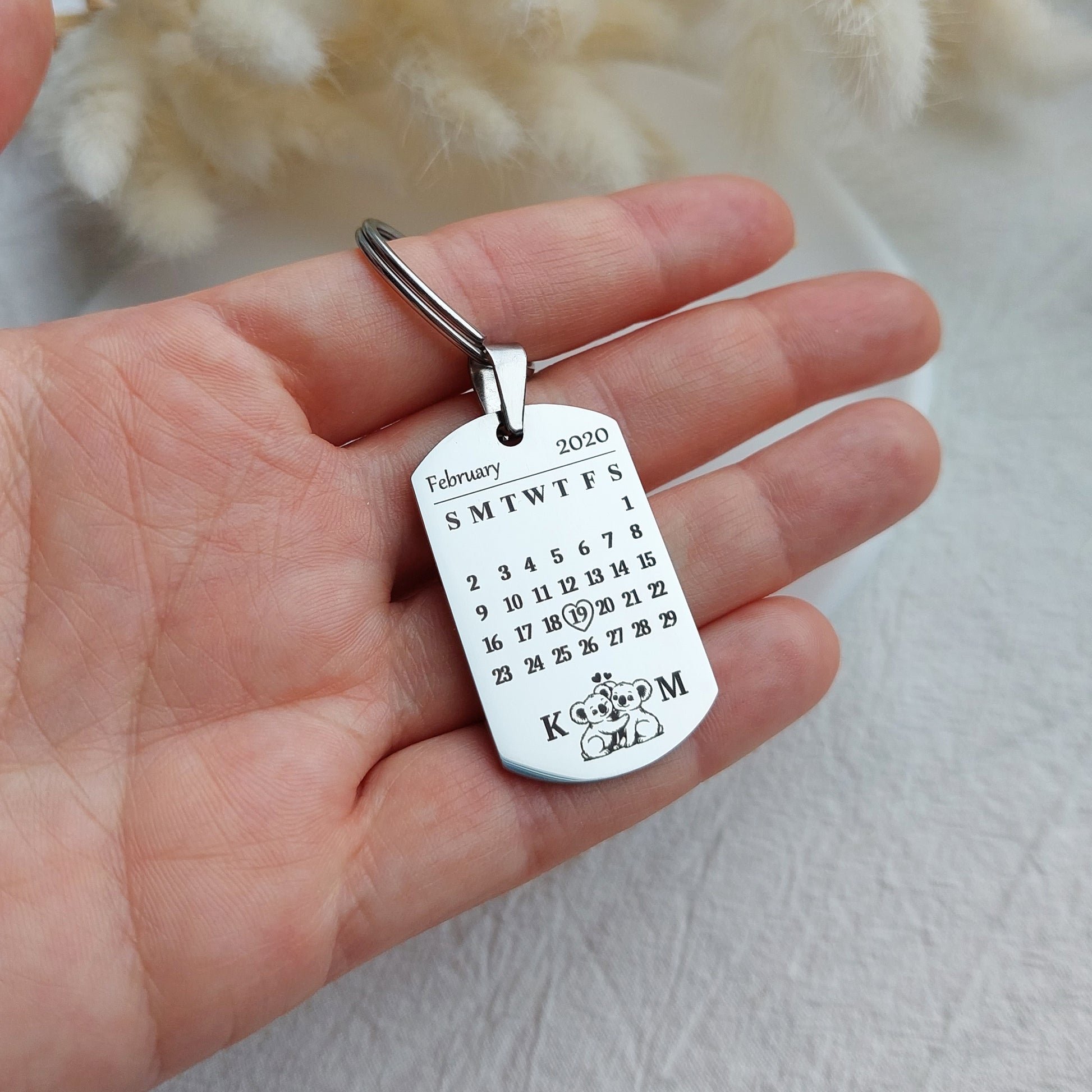 atslēgu piekariņš - kalendārs ar īpašo datumu, dāvana viņai