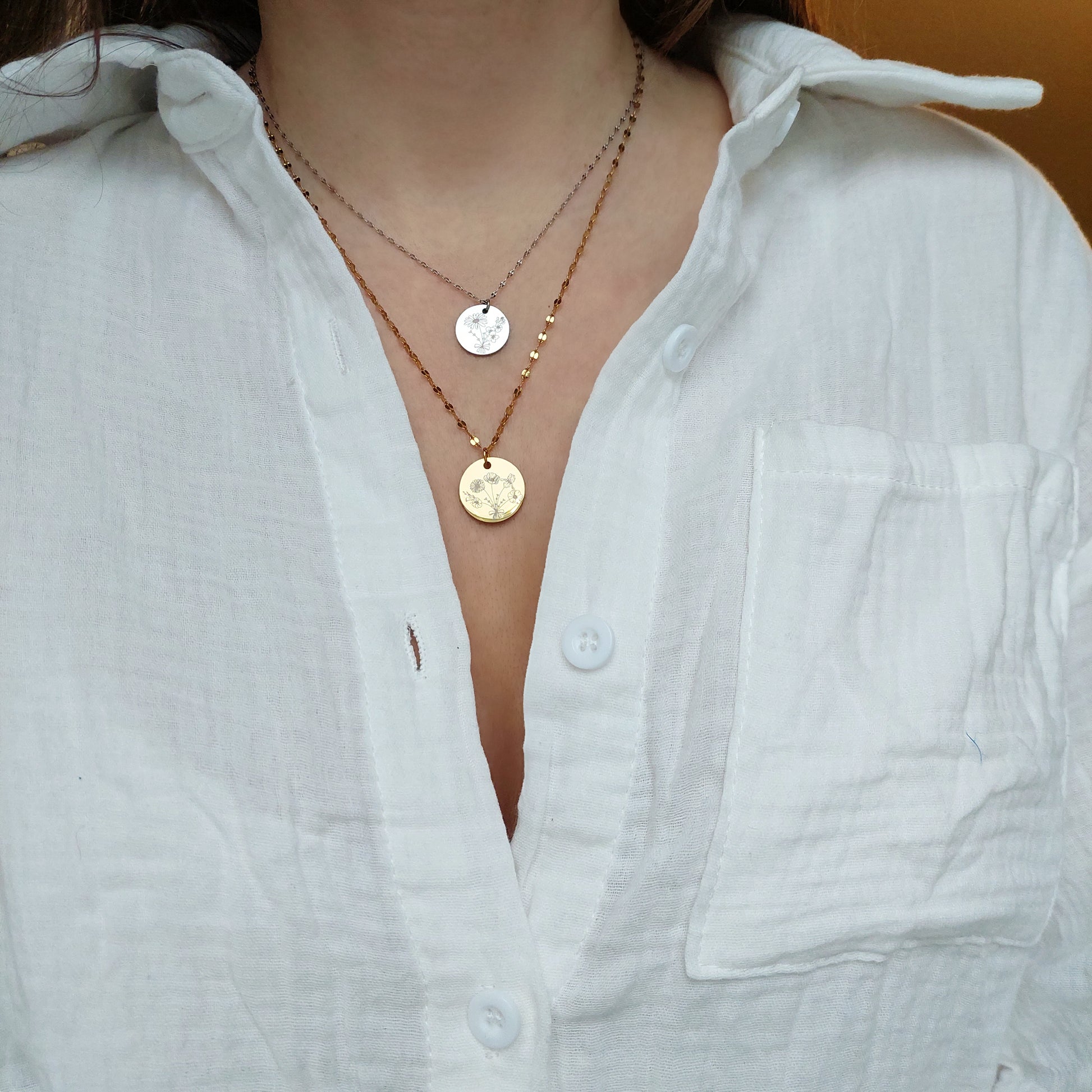 kaklarotas ar meneša ziedu gravējumu, dāvana mammai