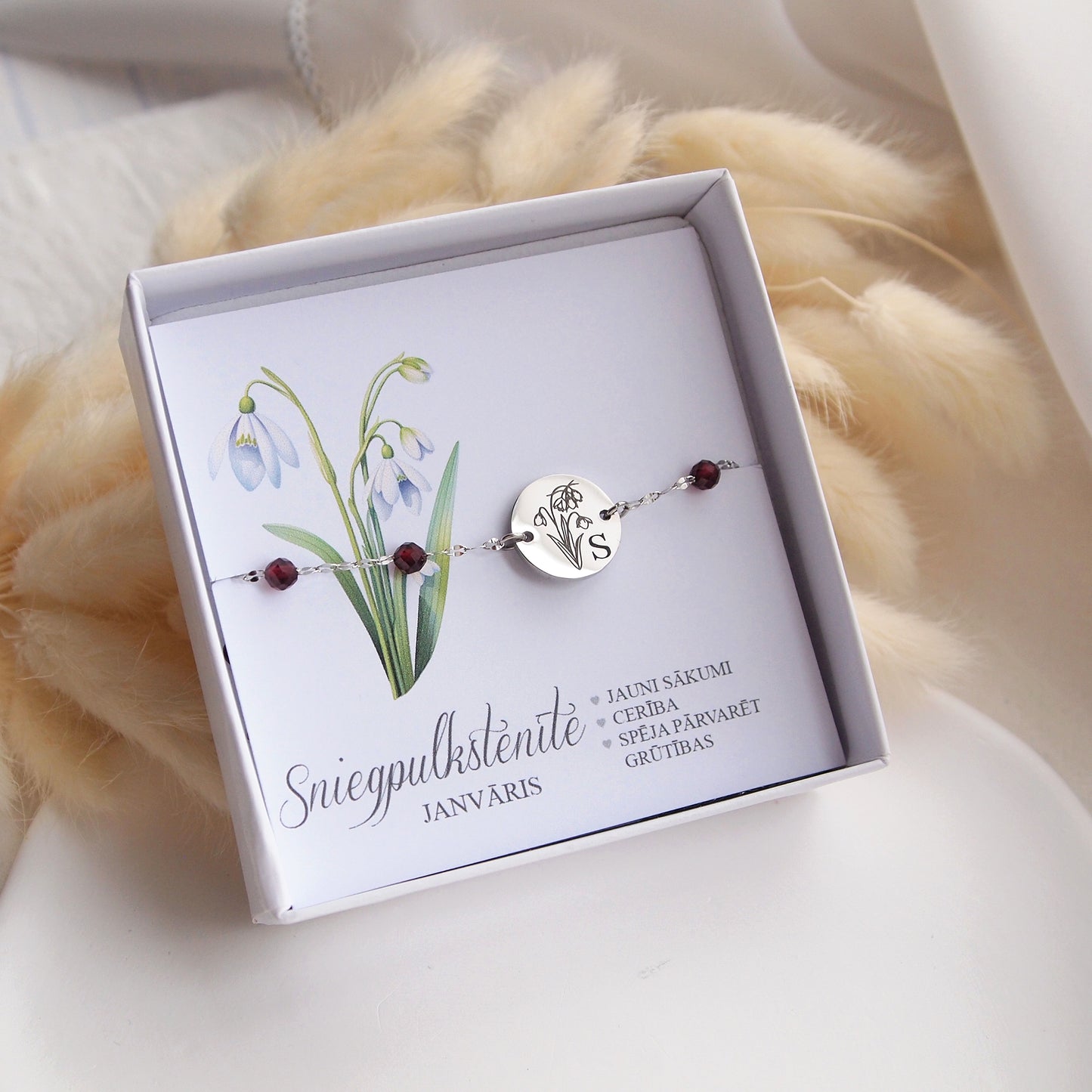 dabīgā akmens rokassprādze ar personalizētu gravējumu