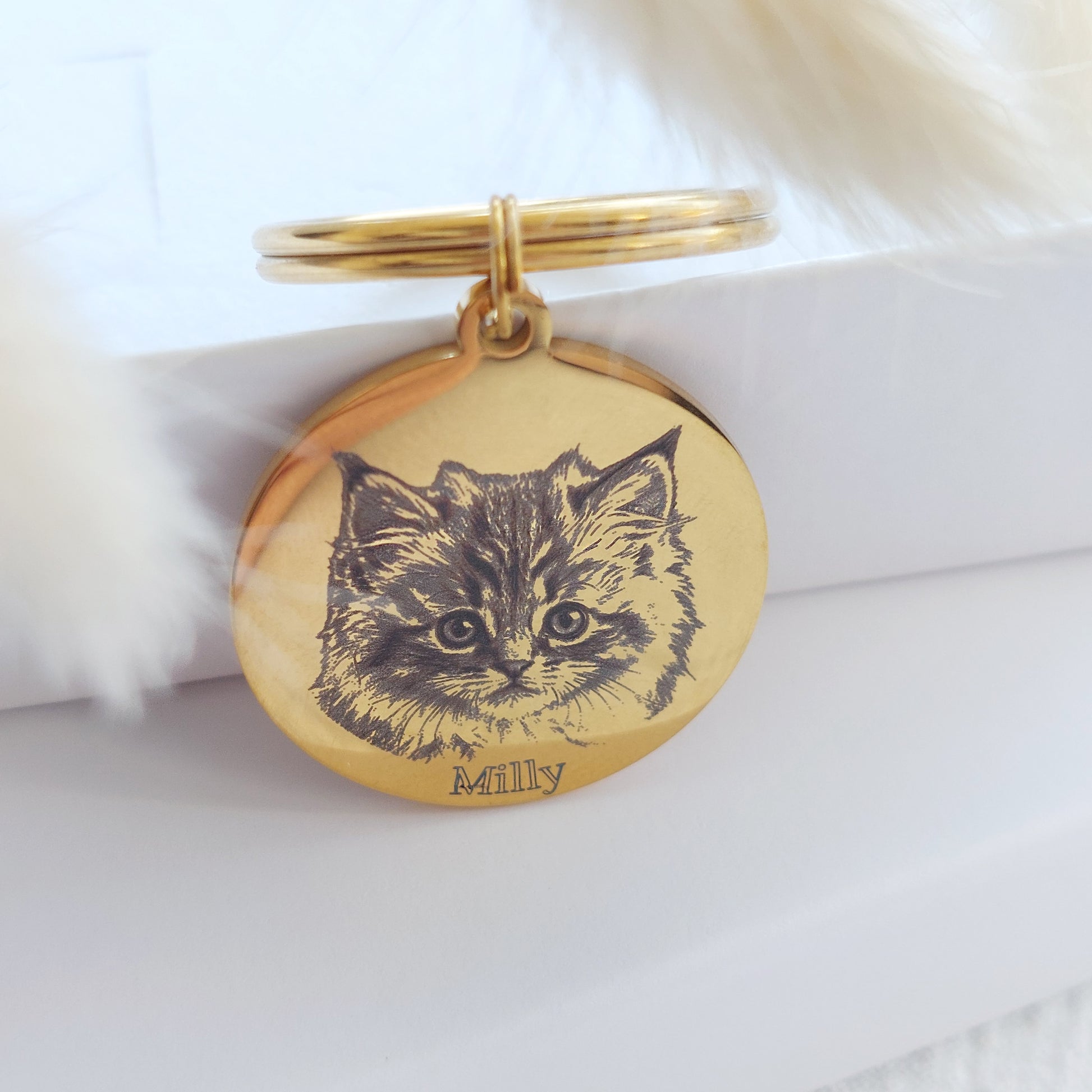 personalizēts atslēgu piekariņš ar dzīvnieka attēla gravējumu